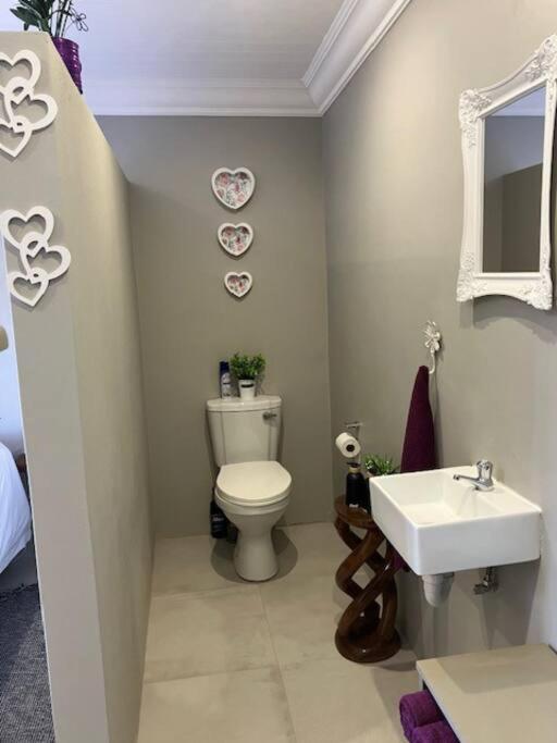 Stellies Accommodation - Room 2 Keetmanshoop Bagian luar foto
